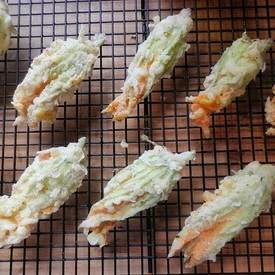 Fried Stuffed Zucchini Flowers