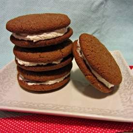 Chai Kissed Gingerbread Sandwich Cookies