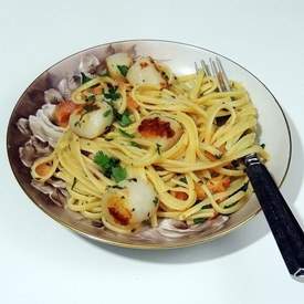 Scallops, Linguine, & Tomato Cream Sauce