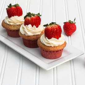 Champagne and Strawberry Cupcakes