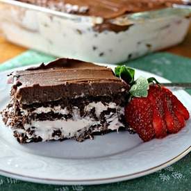 Chocolate-Strawberry Eclair Cake