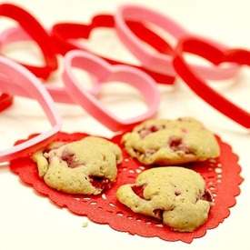 Strawberries and Cream Cookies