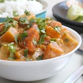 Winter vegetable red Thai curry