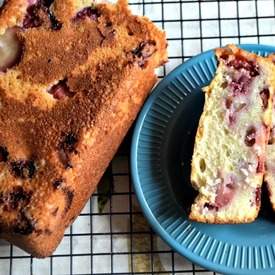 Strawberry Pound Cake