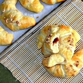 Dulce de Leche Croissants