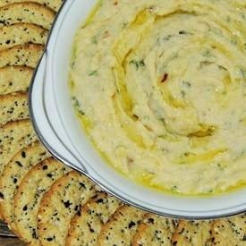 Roasted Garlic White Bean Dip