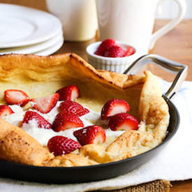 Dutch Baby with Strawberries 