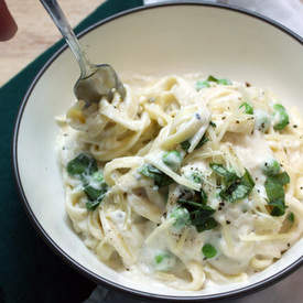 Fettuccine with Creamy Cauliflower Sauce and Peas