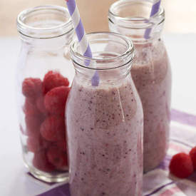 Dairy Free Smoothie with Berries, Banana and Chia