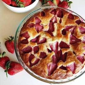 Low Fat Strawberry Yogurt Cake