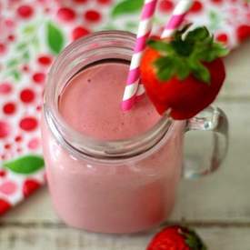 Strawberry Rhubarb Smoothie