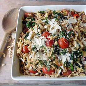 Orzo with Spinach and Tomatoes
