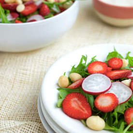 Arugula Salad with Strawberries, Red Radishes, Mac