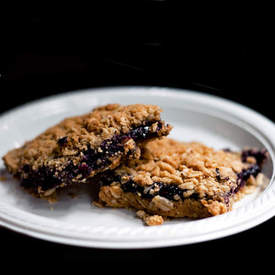 Berry Oatmeal Crumble Bars