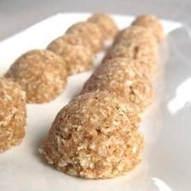 Raw Date Coconut Macaroons