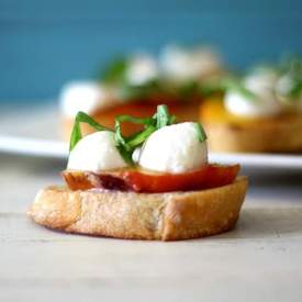 Grilled Peach Bruschetta