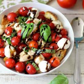 Caprese Chicken Panzanella Salad