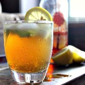 Sweet Tea Vodka Cocktail