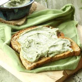 Garlic and Dill Hemp Cheese