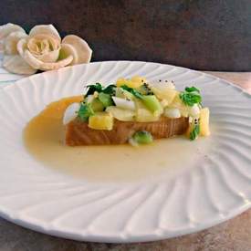 Citrus Ahi Tuna with Pineapple Kiwi Salsa