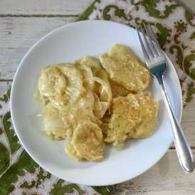 Scalloped Potatoes in Crockpot 