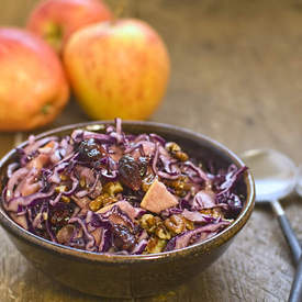 winter salad: red cabbage, apple and cranberry