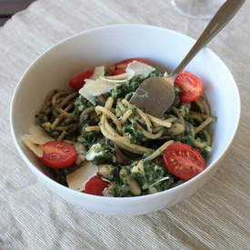 Spinach & Almond Pesto Pasta