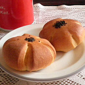 Eggless Custard Buns