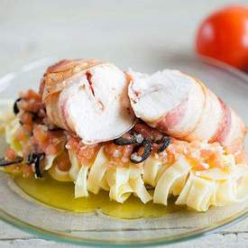 Home-made pasta with bacon wrapped chicken