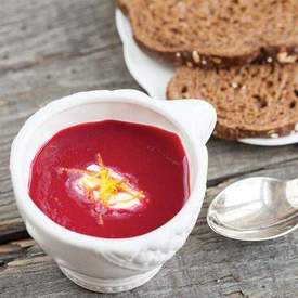 Red beet soup