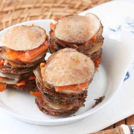 Roasted Garlic Scalloped Potatoes & Carrots