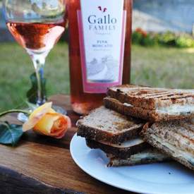 Grilled GruyÃ¨re on Rye with Crisped Sage