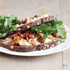 Goat cheese sandwich with sun-dried tomatoes