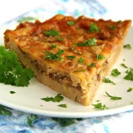 Savory Cheddar and Onion Cracker Pie