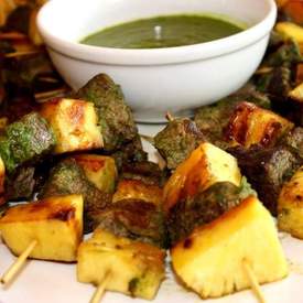 Beef Kebabs with Pineapple and Parsley Sauce
