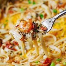 Garlic Shrimp and Sun-Dried Tomatoes with Pasta