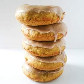 Baked Pumpkin Doughnuts with Maple Cinnamon Glaze