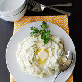 Creamy Mashed Potatoes with Parsley