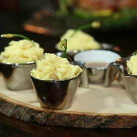 Garlic Herb Cheese Mashed Potatoes